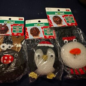 Lot Of 3 Scunci Hair Bun Accessories Christmas Reindeer Penguin Snowman New